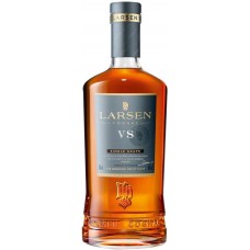  LARSEN VS  40% 1л